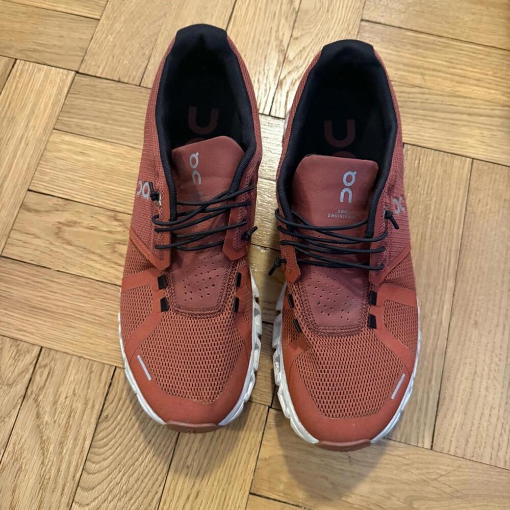 On Running Rust Red Sneakers